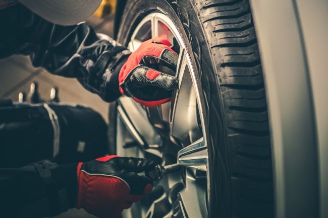 The difference Between Alloy Wheel Repair & Replacement, explained by Rim Doctor in Baltimore, MD.